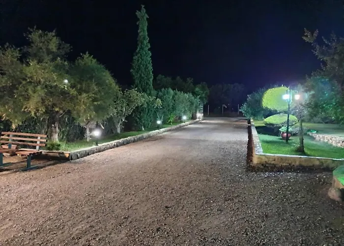 Villa Golden Twins' 1