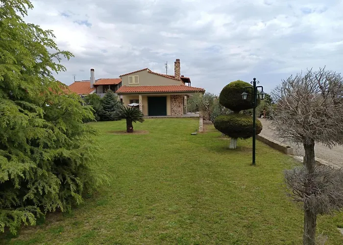 Golden Twins' 1 Villa